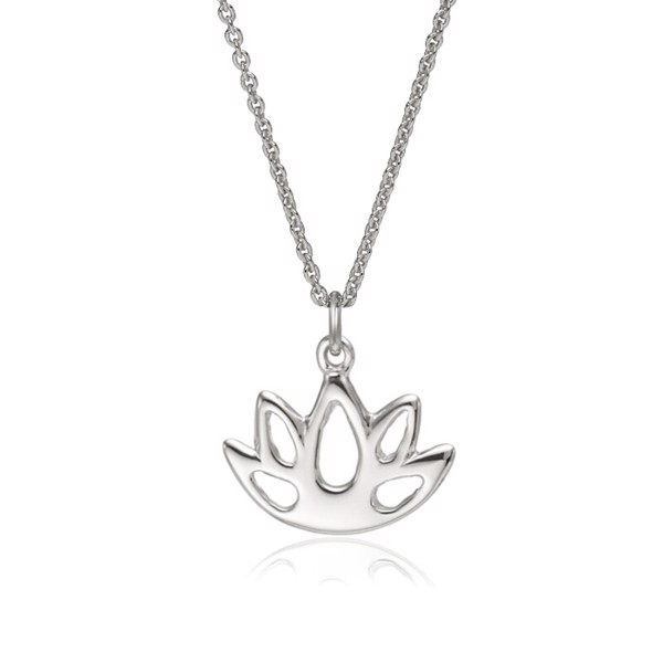 Smuk lotus vedhæng i sterling sølv fra Blicher Fuglsang med 55-60-65 cm justerbar kæde